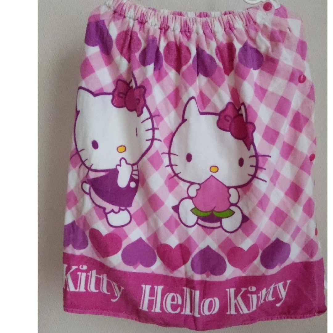 サンリオ(サンリオ)の🩷GIRLS　HELLOKITTY　プールタオル🔸🔶 インテリア/住まい/日用品の日用品/生活雑貨/旅行(タオル/バス用品)の商品写真