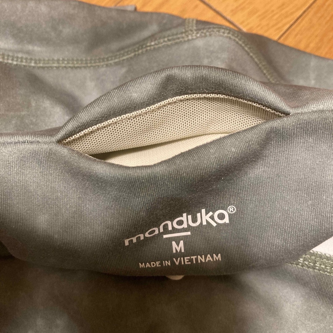 manduka(マンドゥカ)のラッキー様専用manduka &ヨギーサンクチュアリレギンス レディースのレッグウェア(レギンス/スパッツ)の商品写真