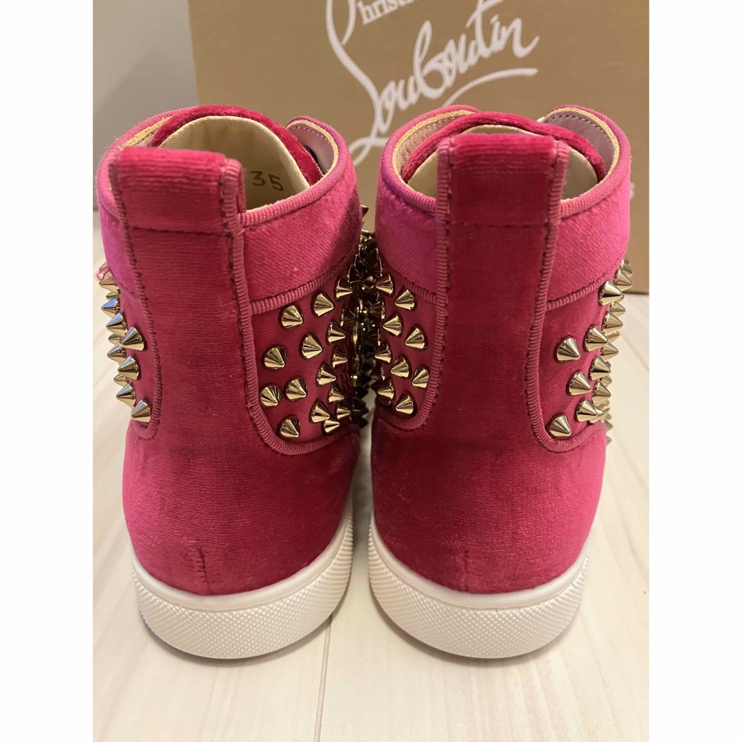 Christian Louboutin(クリスチャンルブタン)のChristian Louboutinスタッズハイカットスニーカー22cm レディースの靴/シューズ(スニーカー)の商品写真