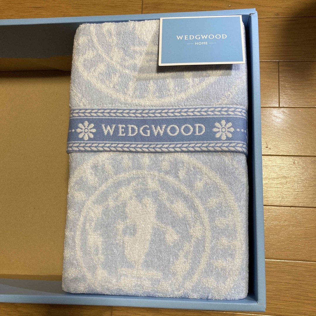 新品・未使用　WEDGWOOD タオルケット　１枚