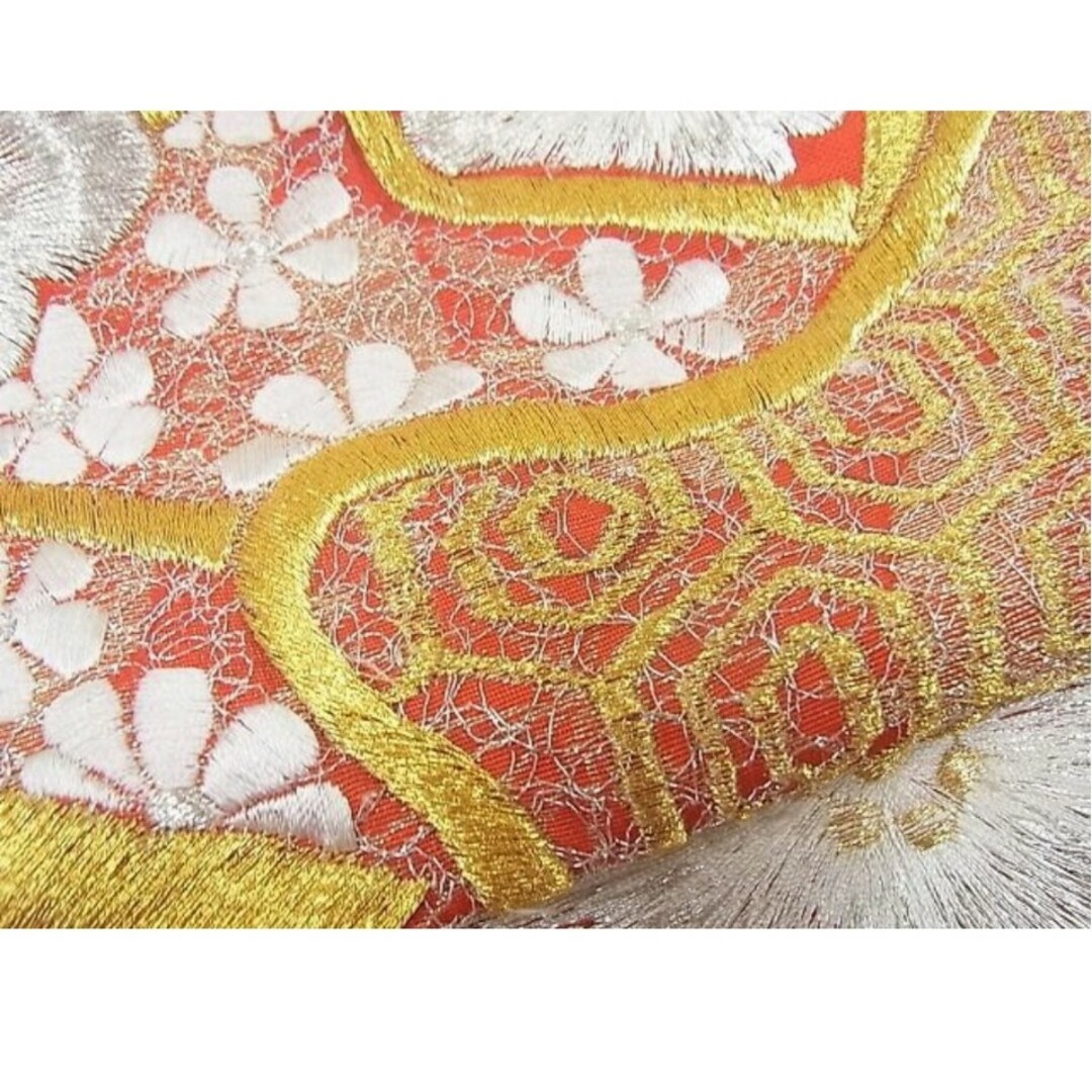 美品 豪華刺繍 色打掛 花嫁 婚礼 ブライダル 枝梅御所車文 金銀糸 - 着物