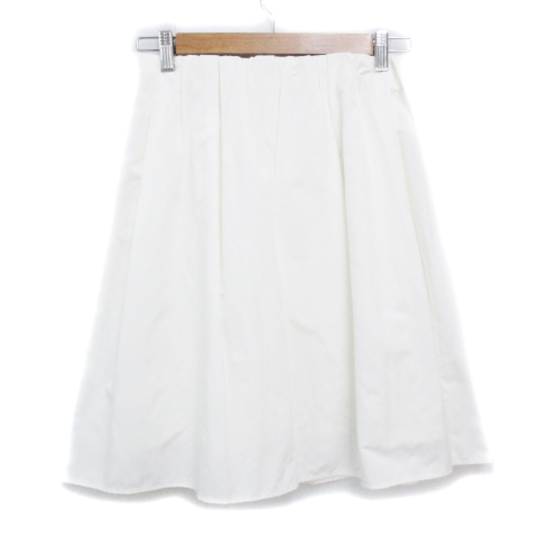 le.coeur blanc(ルクールブラン)のルクールブラン フレアスカート ひざ丈 無地 38 白 ホワイト /FF8 レディースのスカート(ひざ丈スカート)の商品写真