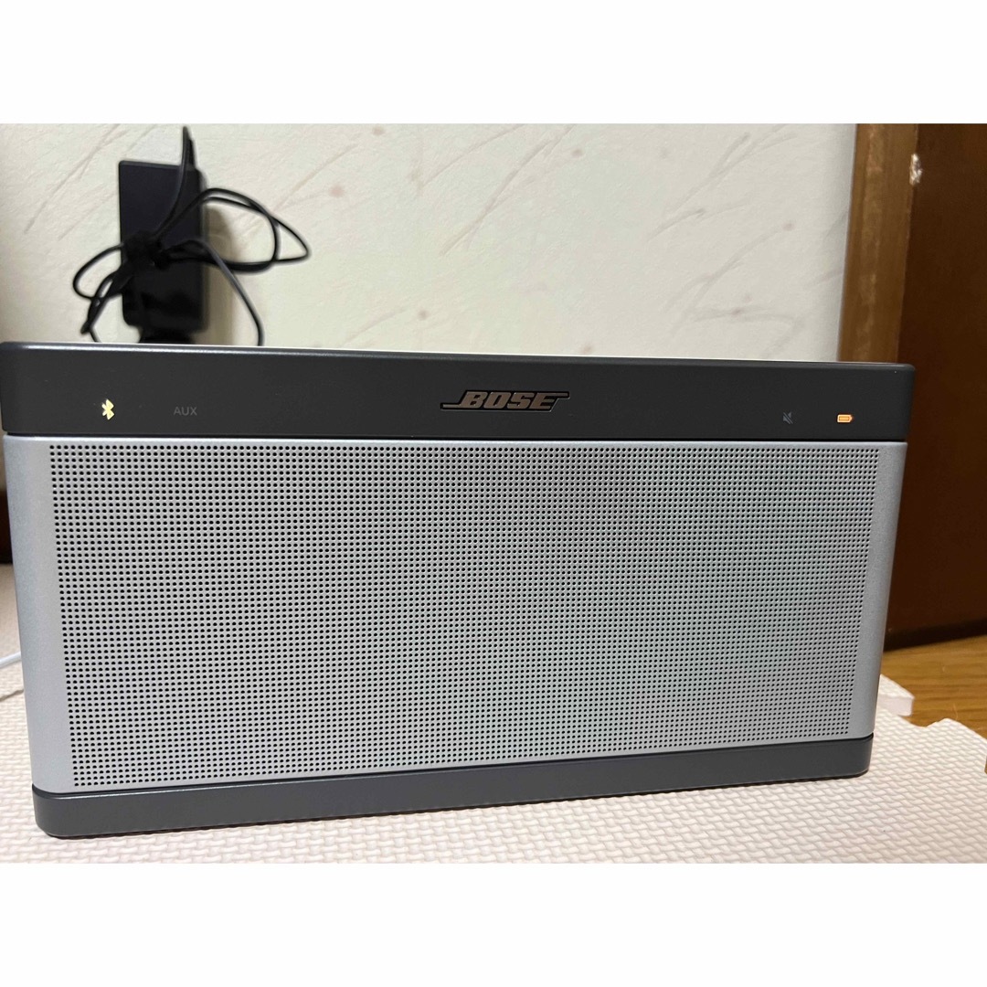 BOSE(ボーズ)のBOSE SoundLink Bluetooth speaker III スマホ/家電/カメラのオーディオ機器(スピーカー)の商品写真