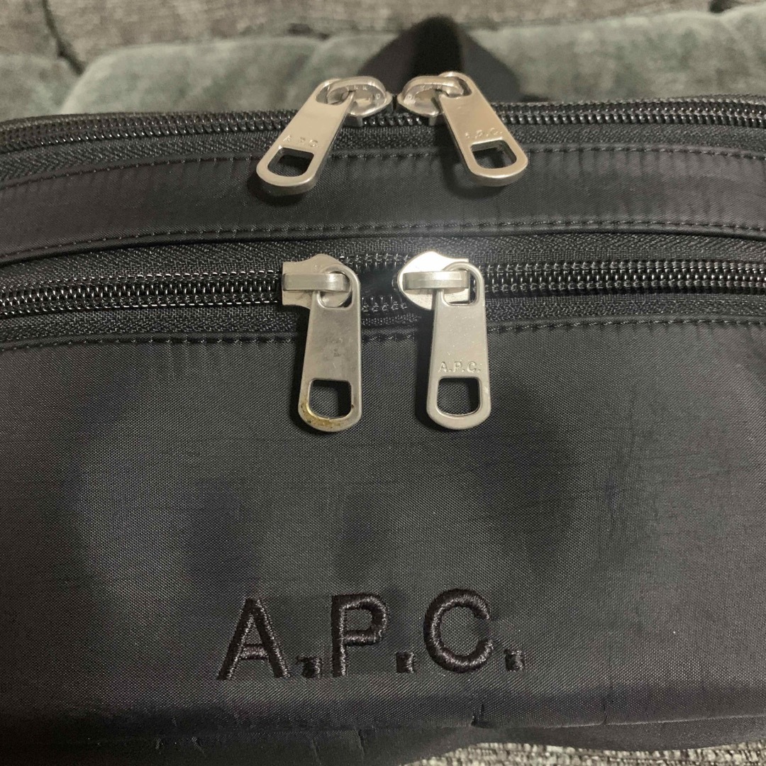 A.P.C(アーペーセー)のapc ナイロンボディバッグ レディースのバッグ(ボディバッグ/ウエストポーチ)の商品写真