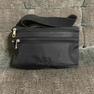 アーペーセー(A.P.C)のapc ナイロンボディバッグ(ボディバッグ/ウエストポーチ)