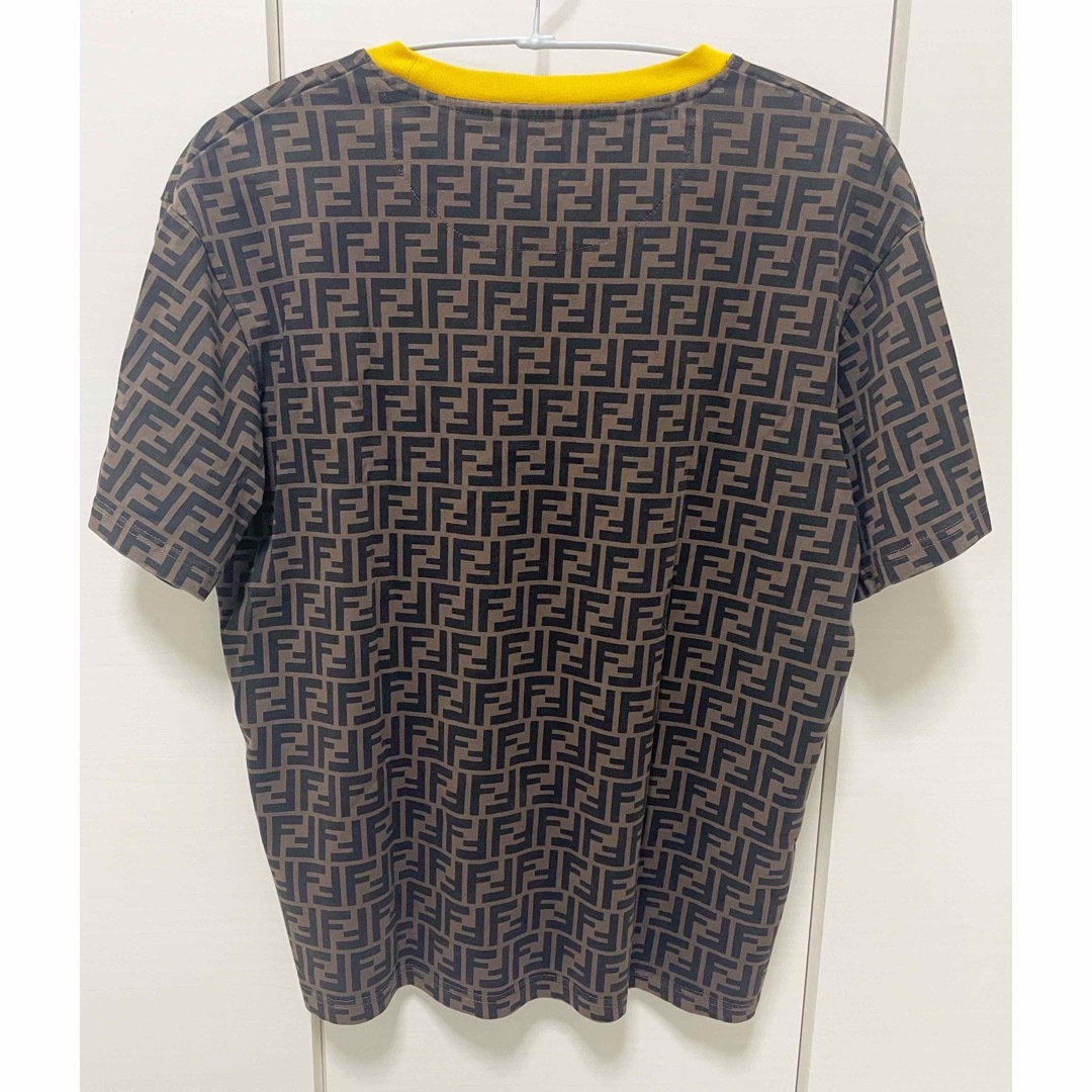 FENDI(フェンディ)のFENDI フェンディ Tシャツ ズッカ柄 FFロゴ ブラウン イエロー メンズのトップス(Tシャツ/カットソー(半袖/袖なし))の商品写真