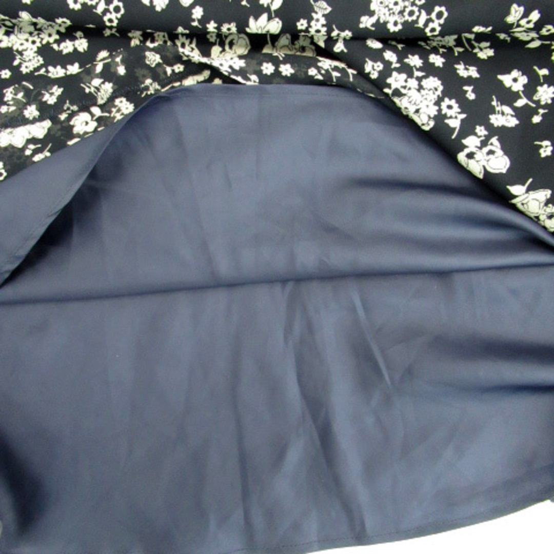 GIO SPORT(ジオスポーツ)のジオスポーツ GIO SPORT フレアスカート ミモレ丈 花柄 2 紺 レディースのスカート(ひざ丈スカート)の商品写真