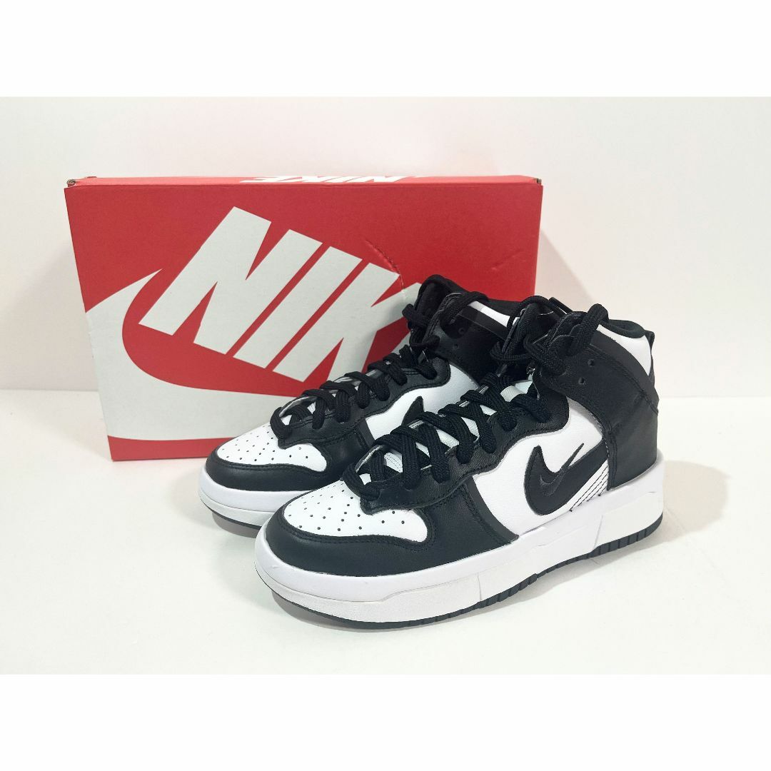 NIKE(ナイキ)の【新品】24㎝　NIKE WMNS ダンクハイアップ　ブラック/ホワイト レディースの靴/シューズ(スニーカー)の商品写真