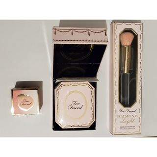 トゥフェイス(Too Faced)のtoo faced　ハイライター　リップ　ブラシ　セット(フェイスパウダー)