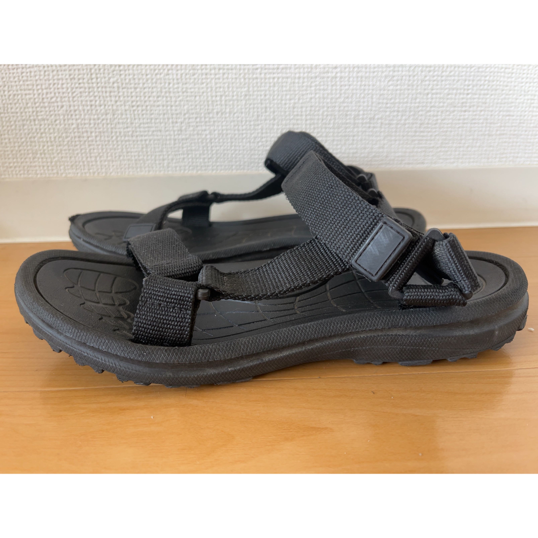 TEVAタイプ　サンダル　ブラック　サイズ41 メンズの靴/シューズ(サンダル)の商品写真