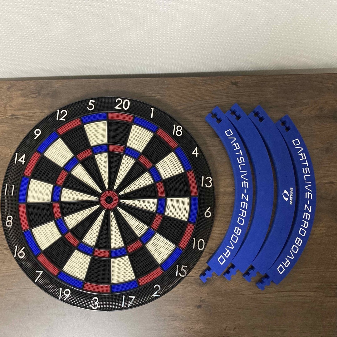 DARTSLIVE(ダーツライブ)のDARTSLIVE ZERO BOARDダーツライブゼロボード エンタメ/ホビーのテーブルゲーム/ホビー(ダーツ)の商品写真