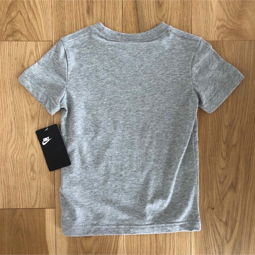 NIKE(ナイキ)のナイキ　NIKE Tシャツ　100 キッズ/ベビー/マタニティのキッズ服男の子用(90cm~)(Tシャツ/カットソー)の商品写真