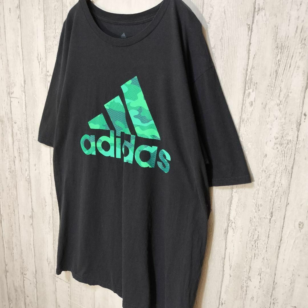 adidas(アディダス)のadidas　カモ柄　ビッグロゴ　オーバーサイズ　USA古着 ブラック　ゆるダボ メンズのトップス(Tシャツ/カットソー(半袖/袖なし))の商品写真