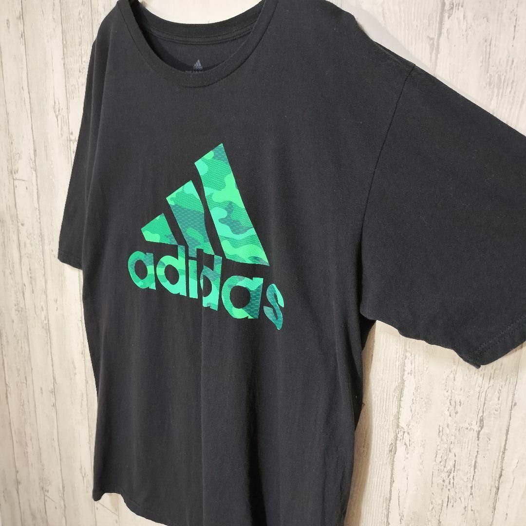 adidas(アディダス)のadidas　カモ柄　ビッグロゴ　オーバーサイズ　USA古着 ブラック　ゆるダボ メンズのトップス(Tシャツ/カットソー(半袖/袖なし))の商品写真