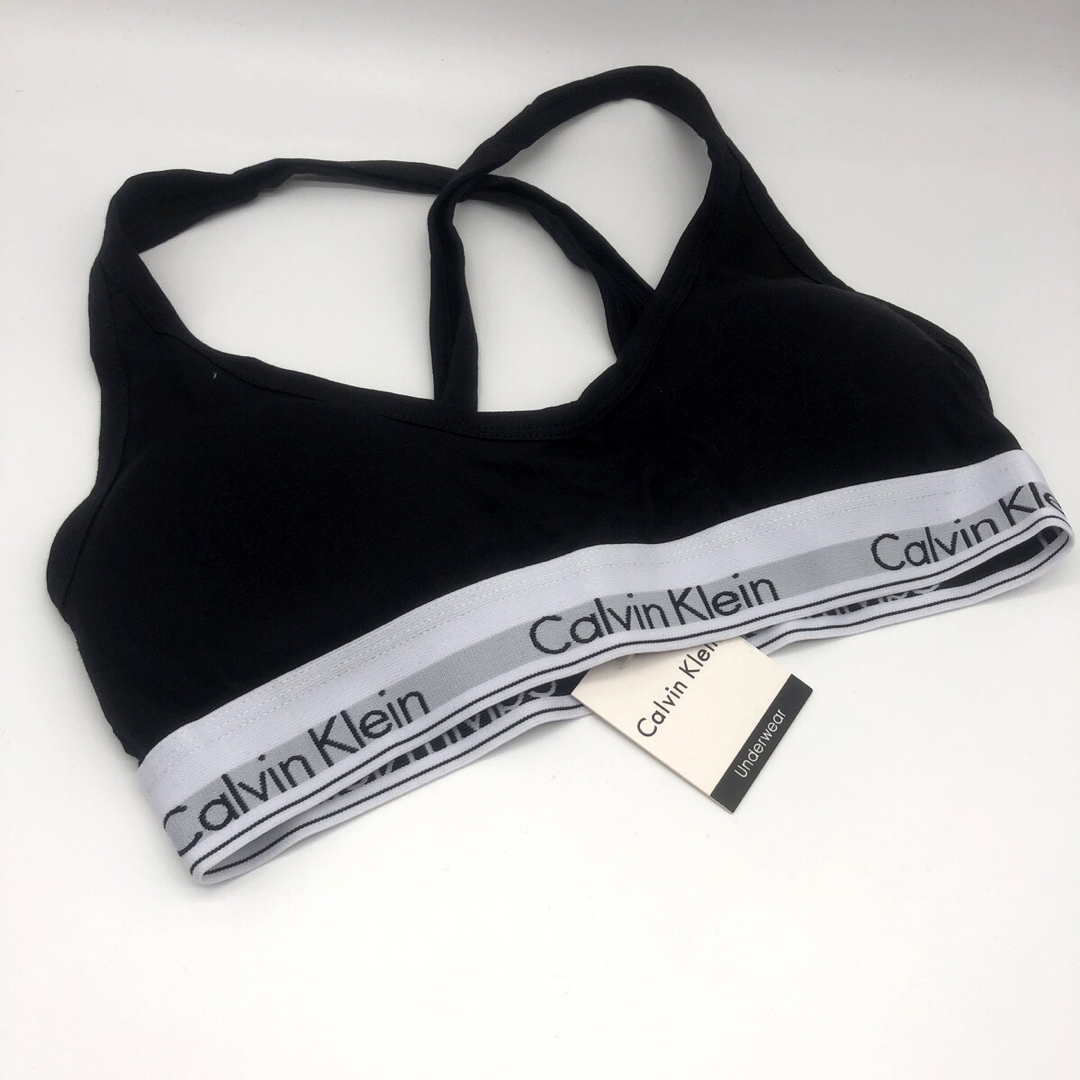 Calvin Klein(カルバンクライン)のカルバンクライン　レディース　上下セット　ブラ&ショーツ　黒　下着　  Sサイズ レディースの下着/アンダーウェア(ブラ&ショーツセット)の商品写真