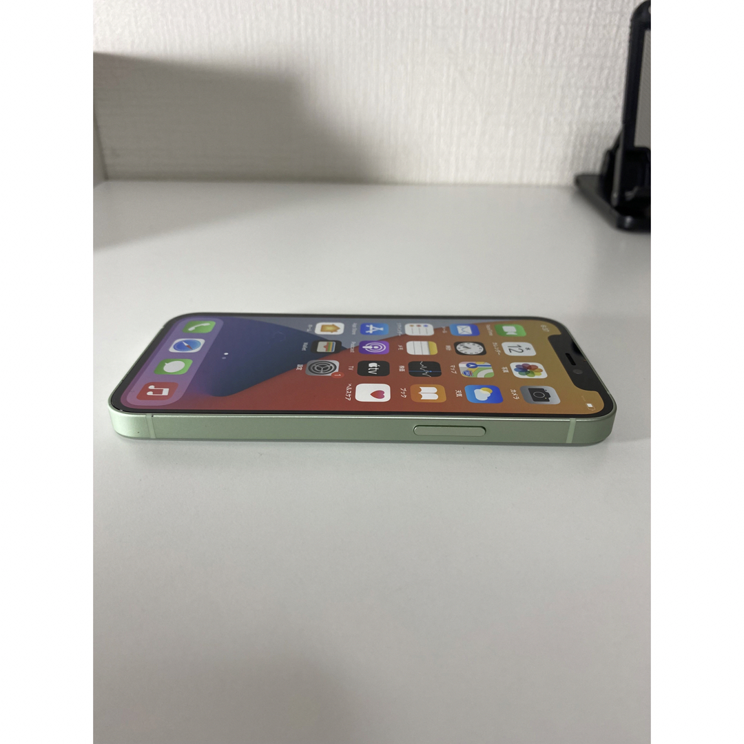 iPhone(アイフォーン)のiPhone12 mini 64GB au グリーン 中古 simフリー スマホ/家電/カメラのスマートフォン/携帯電話(スマートフォン本体)の商品写真