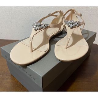 チャールズアンドキース(Charles and Keith)のチャールズ&キース　ビジュートングサンダル(サンダル)