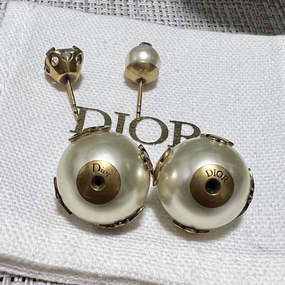 Dior ディオール ピアス パール ゴールド 布袋付き - ピアス