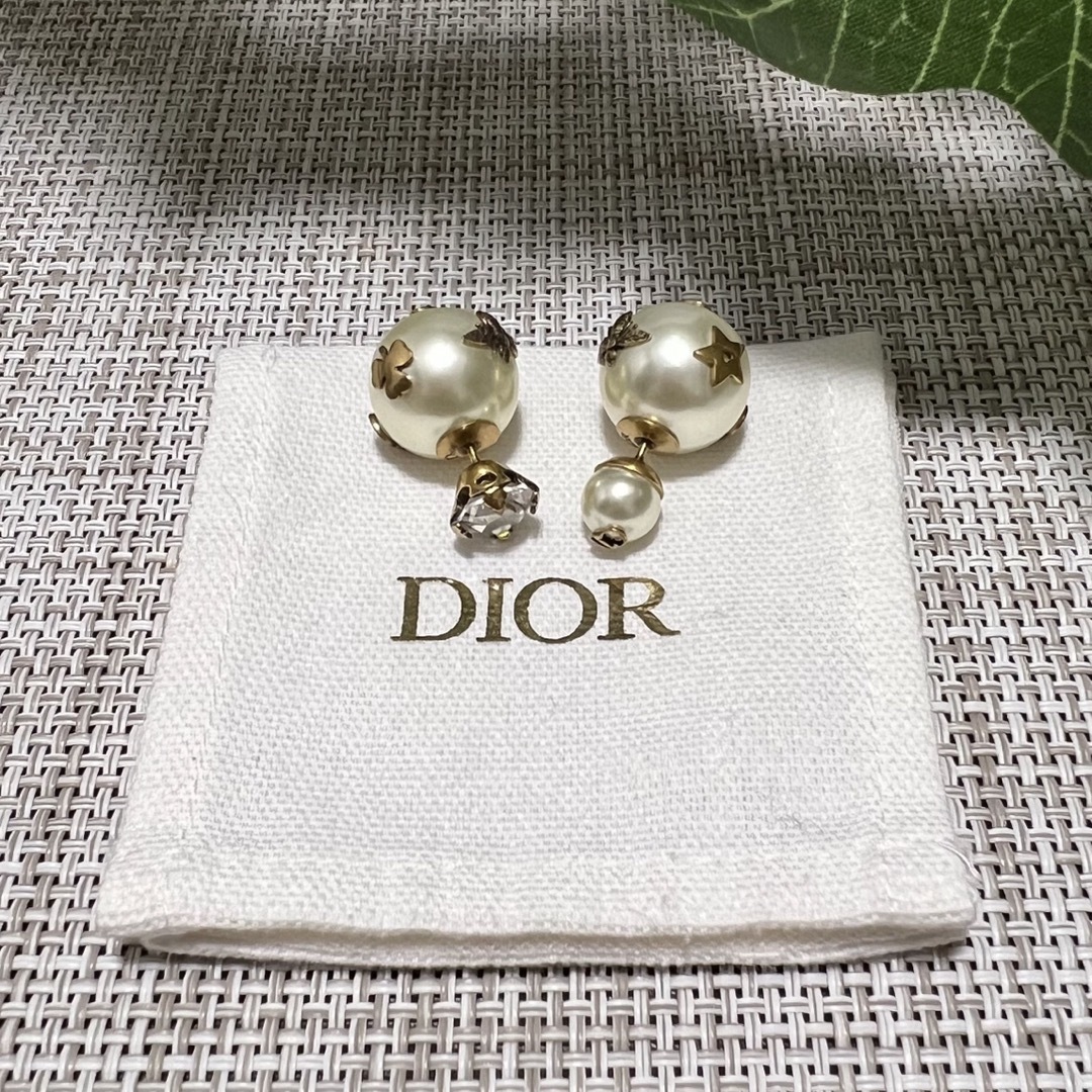 Dior ディオール ピアス パール ゴールド 布袋付き - ピアス