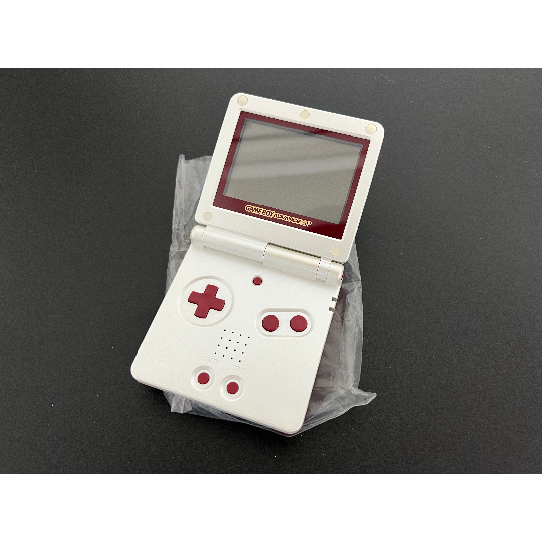 ゲームボーイアドバンス SP 本体 ファミコンカラー +ソフト ゲームボーイアドバンス SP 本体 ファミコンカラー +ソフト