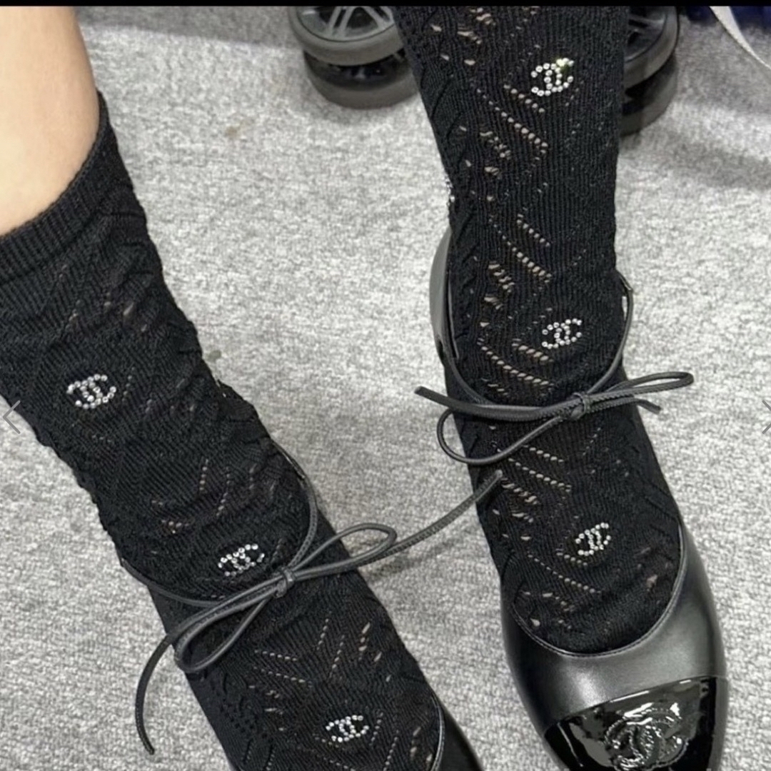 激レア♪ 最新作 CHANEL シャネル 靴下 ソックス 激レア♪ 最新作 CHANEL シャネル 靴下 ソックス