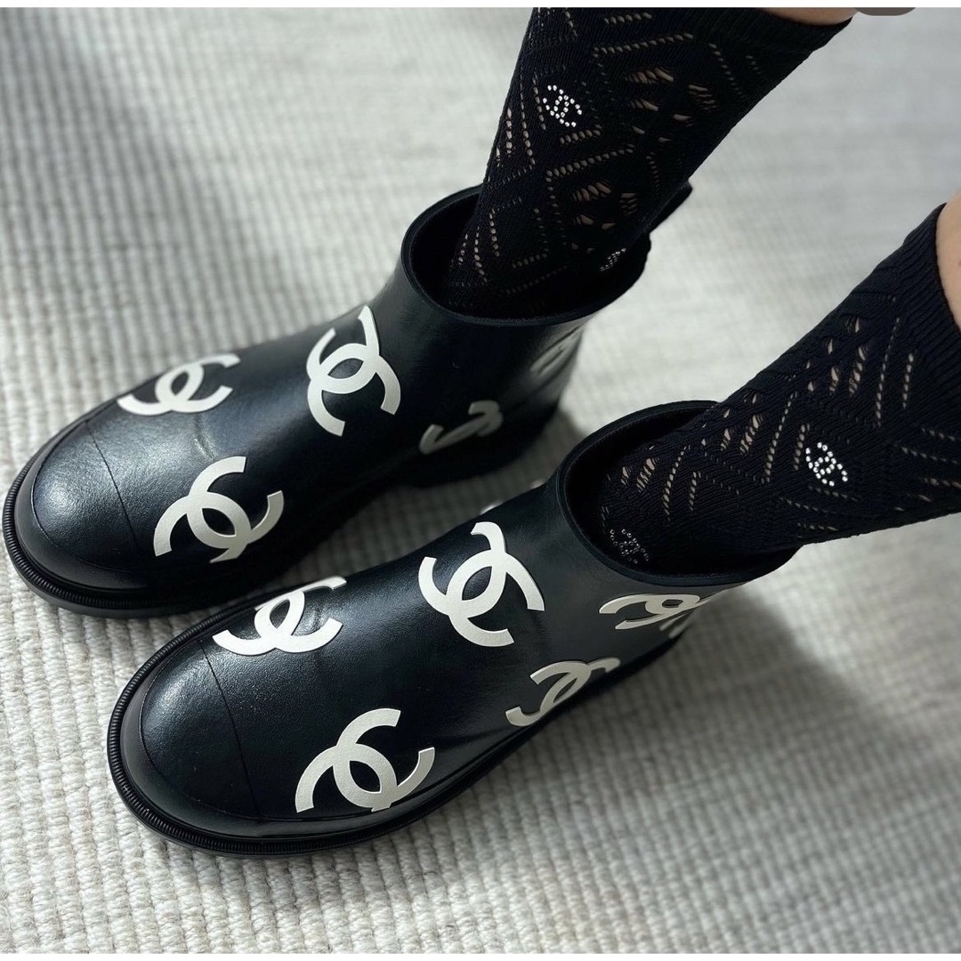 CHANEL - 激レア♪ 最新作 CHANEL シャネル 靴下 ソックス の CHANEL - 激レア♪ 最新作 CHANEL シャネル 靴下 ソックス の