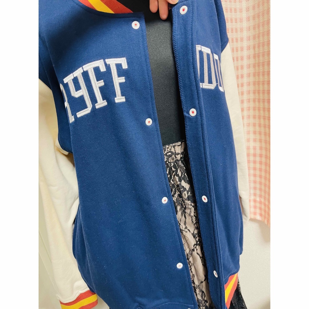 美品 USJ ハリーポッター グリフィンドール 綿ジャケット スタジャン