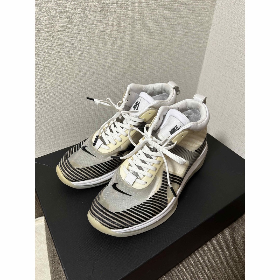 JOHN ELLIOTT+CO(ジョンエリオット)のJOHN ELLIOTT スニーカー ナイキ レブロン ジョンエリオット メンズの靴/シューズ(スニーカー)の商品写真