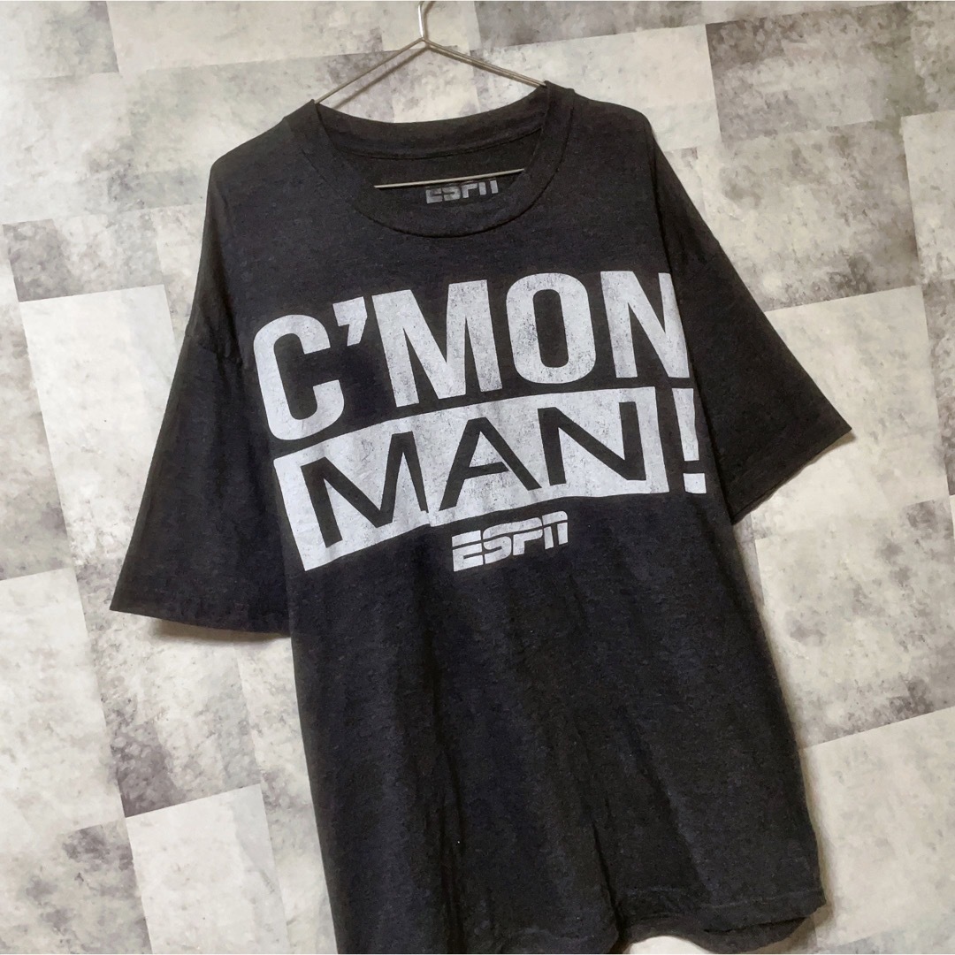 Tシャツ　XXLサイズ　ダークグレー　プリント　ロゴ　USA古着　ESPN メンズのトップス(Tシャツ/カットソー(半袖/袖なし))の商品写真