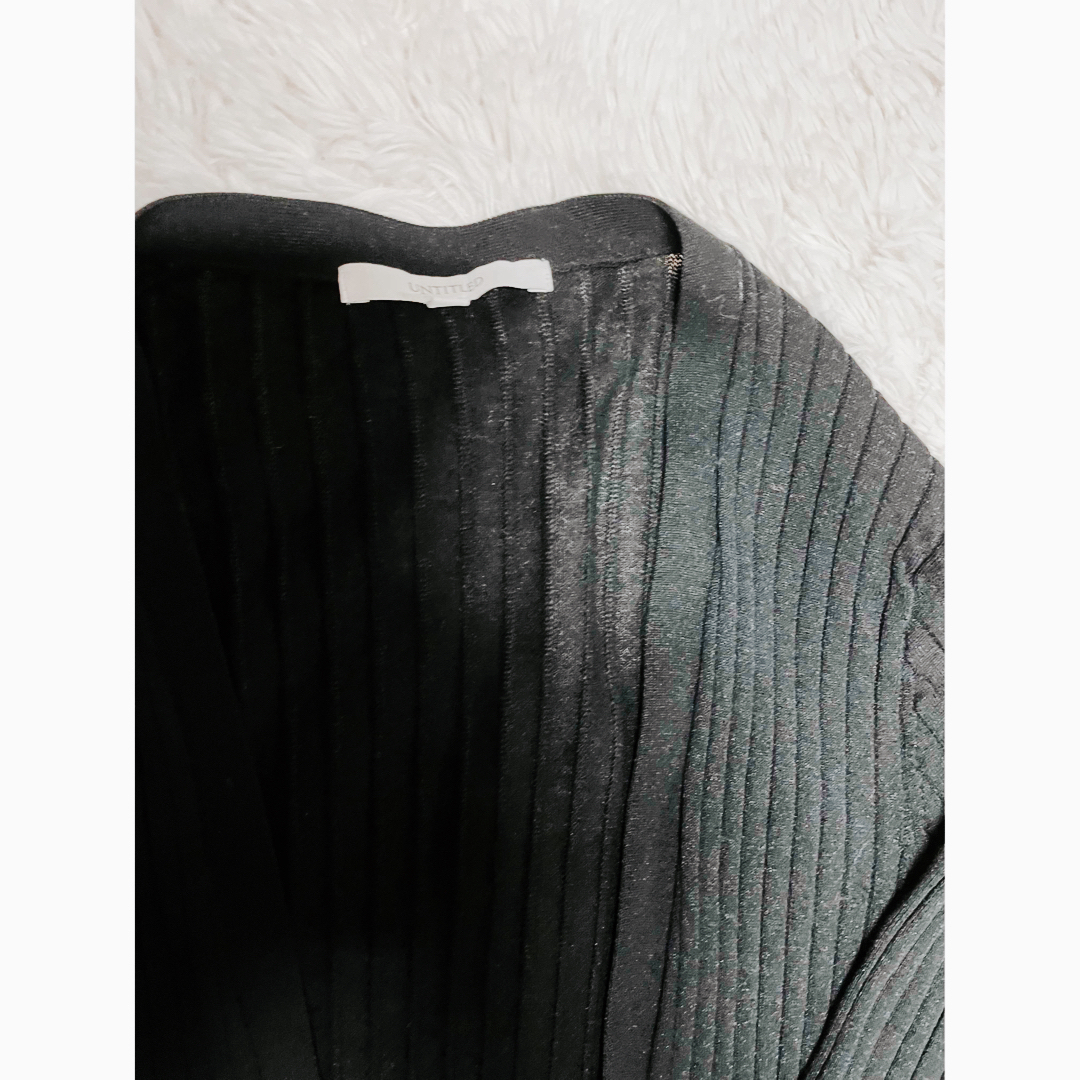 UNTITLED(アンタイトル)の最終お値下げ　美品♫アンタイトル　カーディガン　ブラック　サイズ2  レディースのトップス(カーディガン)の商品写真