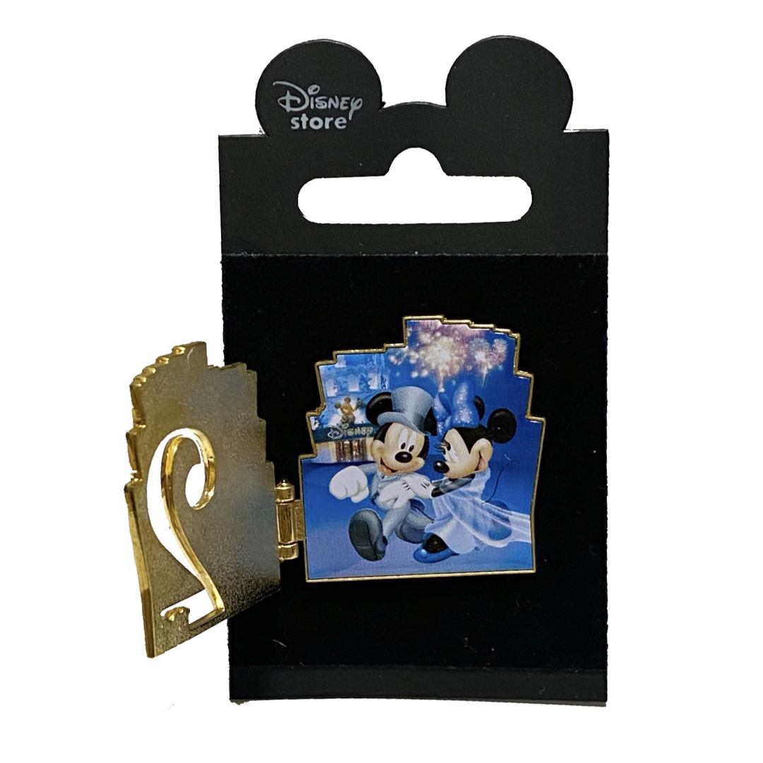Disney(ディズニー)の【Disney】ピンバッジ　ピンズ　パイレーツ　クリスマス　ハロウィン　7点 エンタメ/ホビーのコレクション(その他)の商品写真