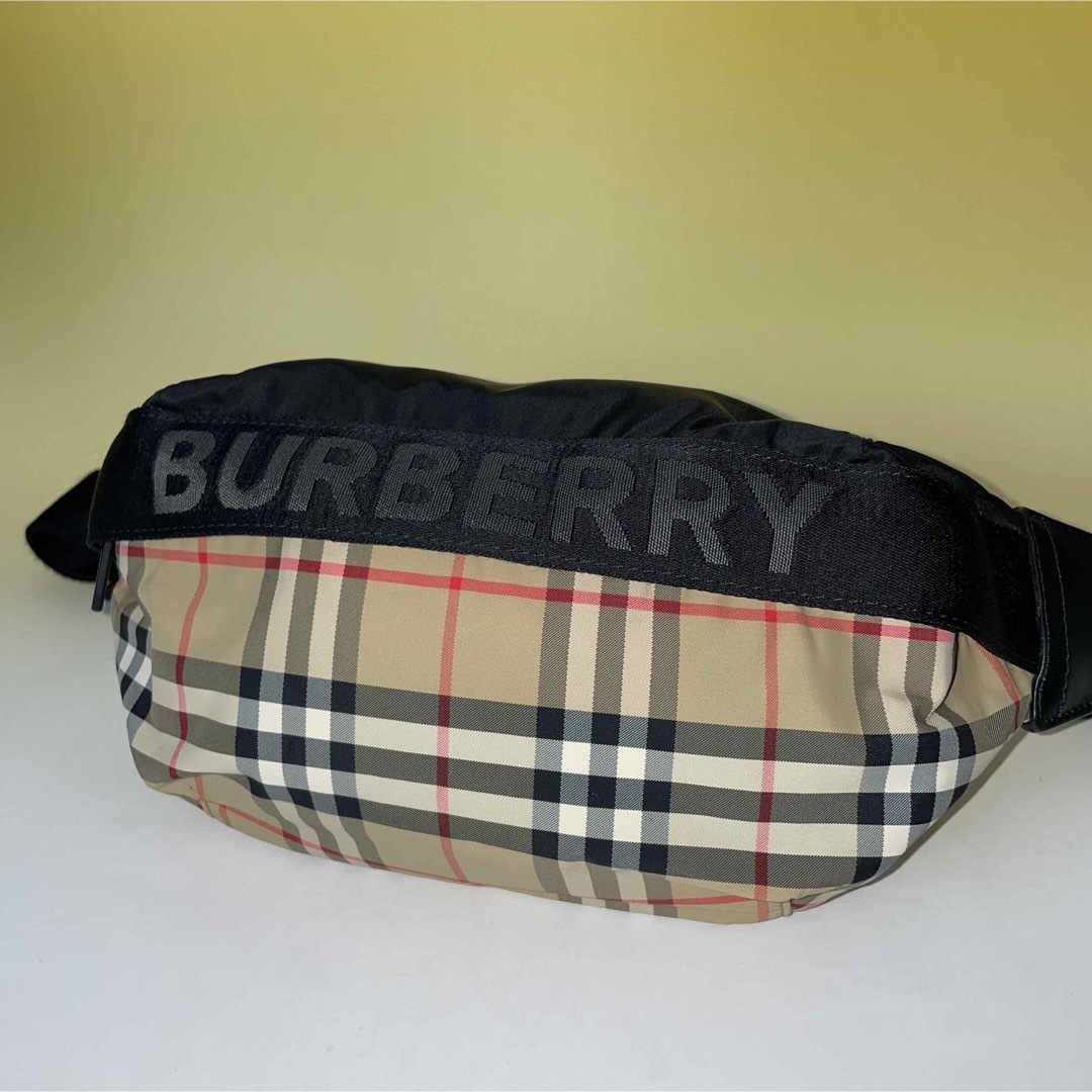BURBERRY 美品 ボディバッグ ノバチェック ウエストポーチ バーバリー