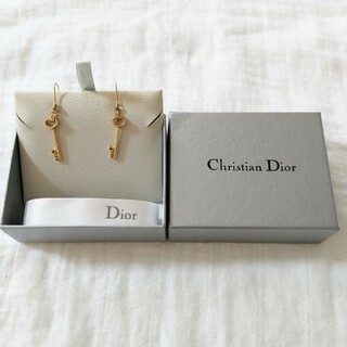 本日限定　極美品　ほぼ未使用】Christian Dior　ネックレス　ピアス