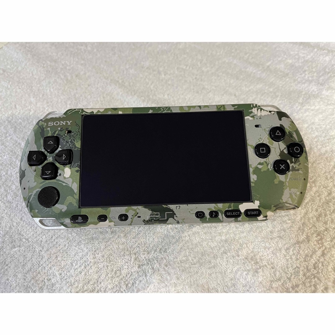 希少品 PSP-3000 メタルギア ソリッド プレミアムパッケージ