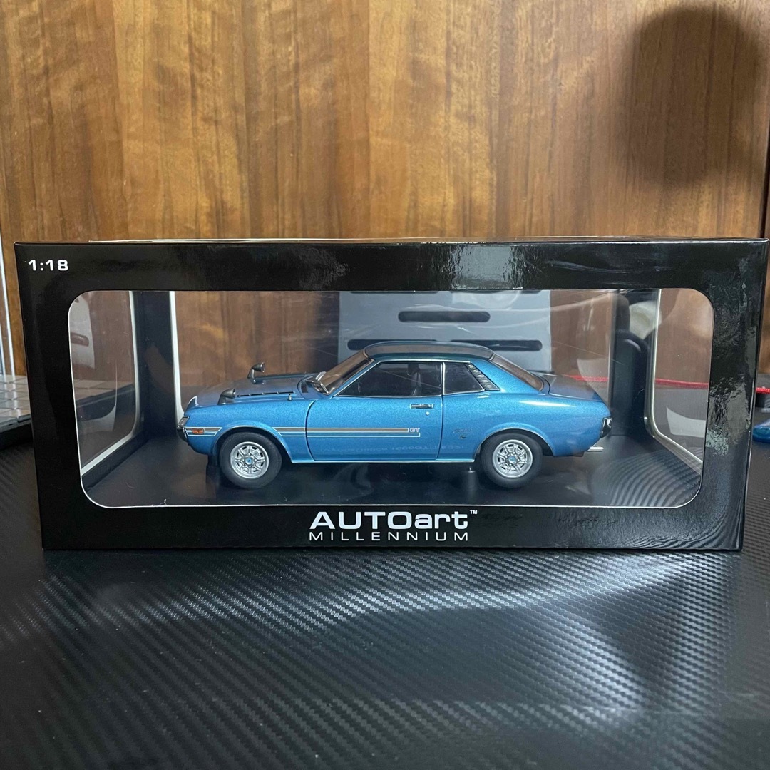美品絶版未展示品 オートアート 1/18 トヨタ セリカ 1600GT TA22-