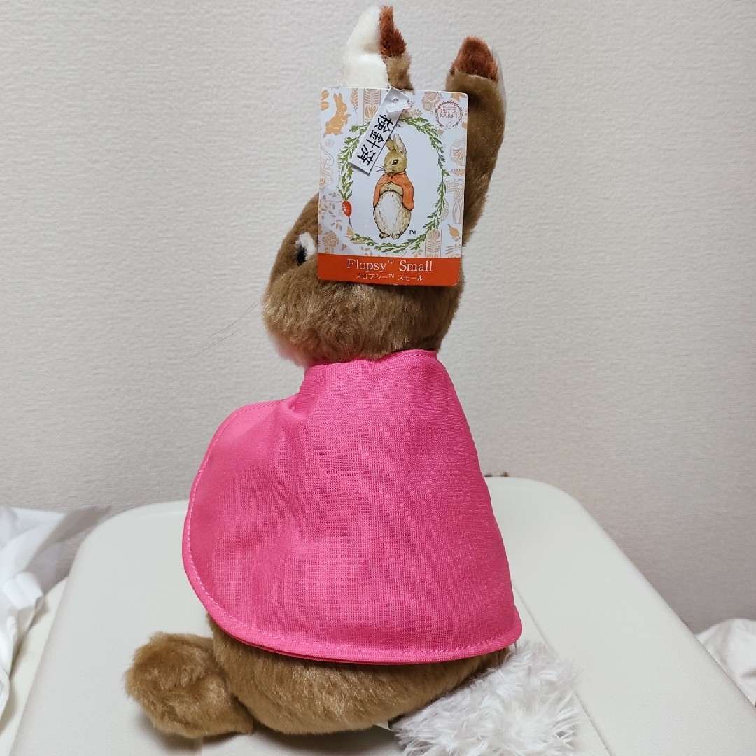 PETER RABBIT（TM）(ピーターラビット)のピーターラビット ❣ フロプシー スモール うさぎ 人形 ぬいぐるみ ピンク キッズ/ベビー/マタニティのおもちゃ(ぬいぐるみ/人形)の商品写真