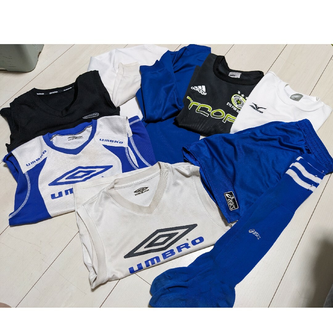 adidas(アディダス)のサッカーウェアまとめ売り140 スポーツ/アウトドアのサッカー/フットサル(ウェア)の商品写真