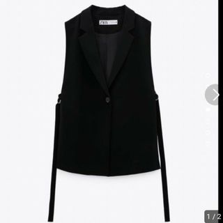 ザラ(ZARA)の専用　ZARA　黒ジレ　XS　サイドスリット(その他)