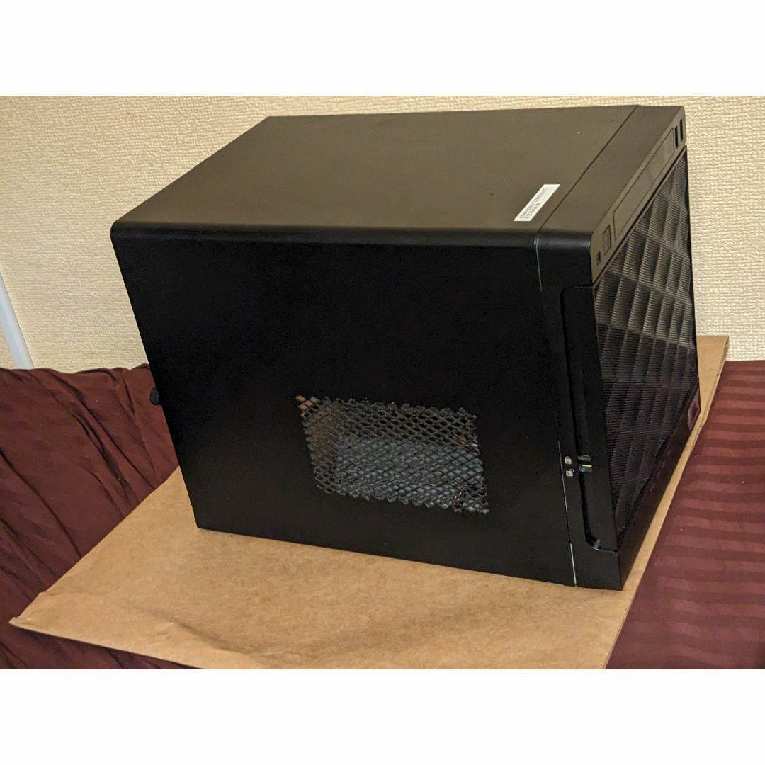 中古 INWIN IW-MS04 MINI ITX 4ベイ NAS 250W電源の通販 by 中古 INWIN IW-MS04 MINI ITX 4ベイ NAS 250W電源の通販 by