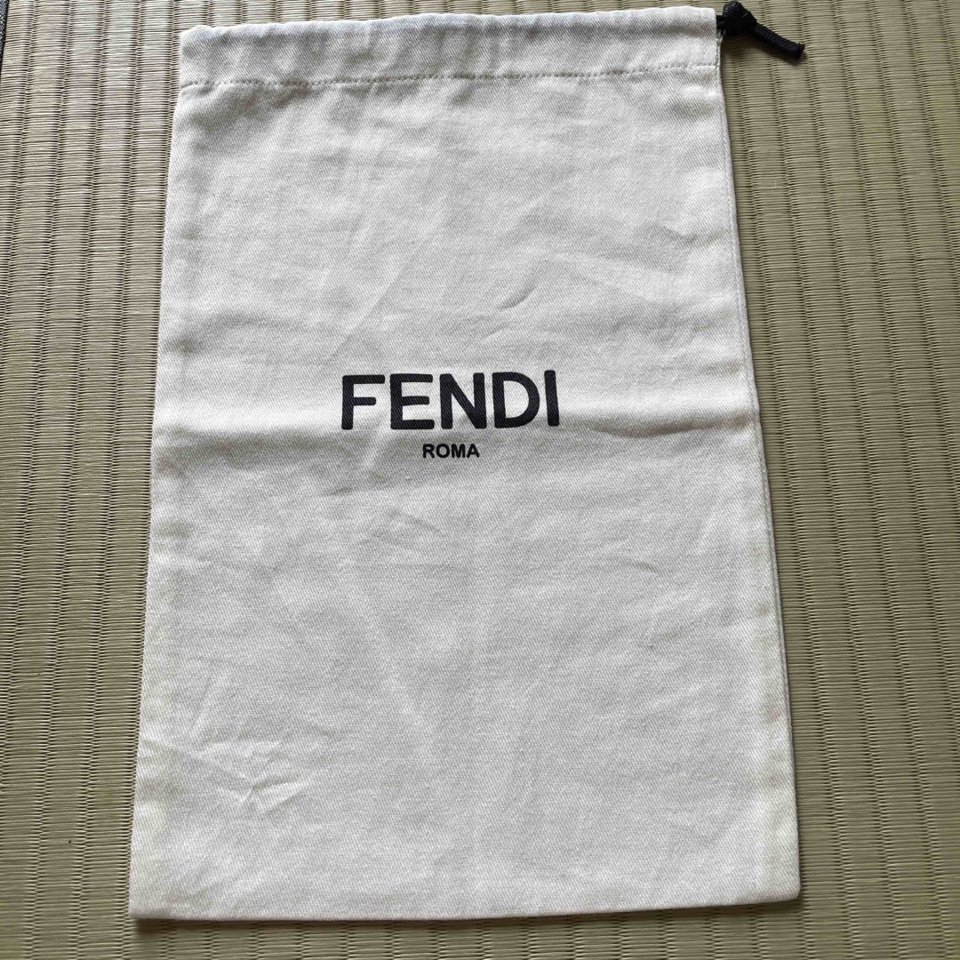 FENDI(フェンディ)のFENDI フェンディ　保存袋　保管袋　未使用品 レディースのバッグ(ショップ袋)の商品写真