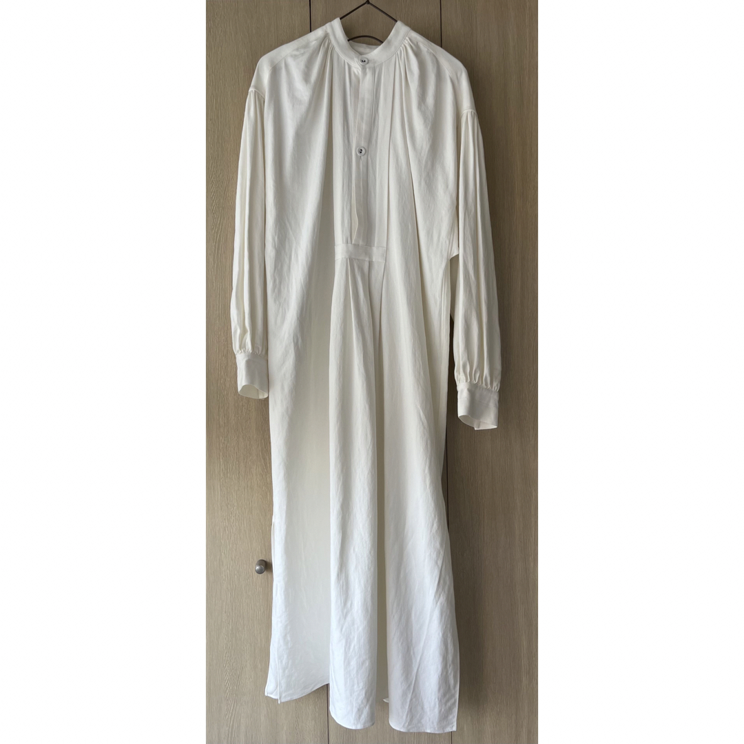 HYKE(ハイク)のHYKE 21aw linen smock dress レディースのワンピース(ロングワンピース/マキシワンピース)の商品写真