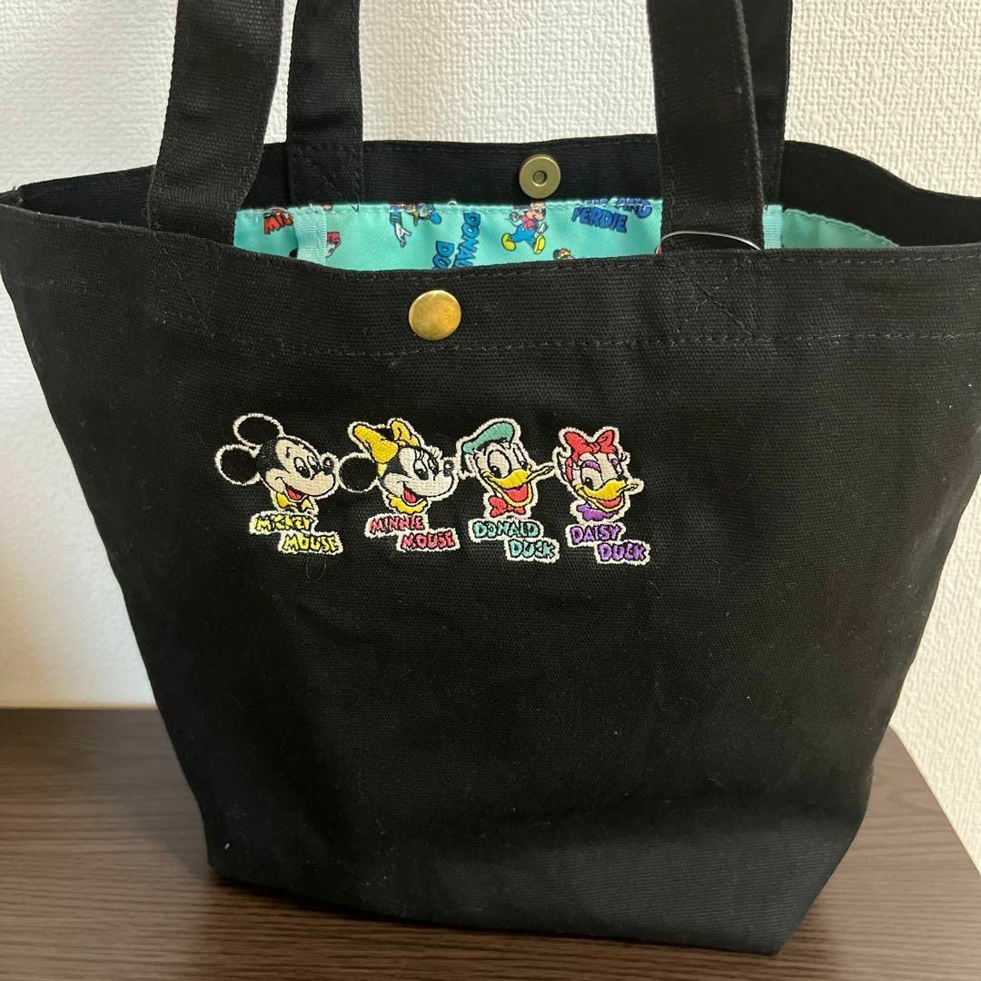 Disney(ディズニー)の新品未使用★ディズニー　刺繍入りトートバッグ　エコバッグ レディースのバッグ(トートバッグ)の商品写真