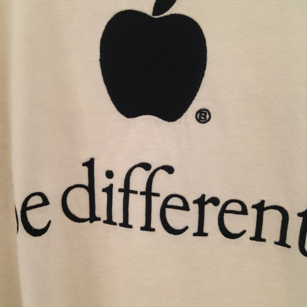 BALENCIAGA Be different Apple Tシャツ