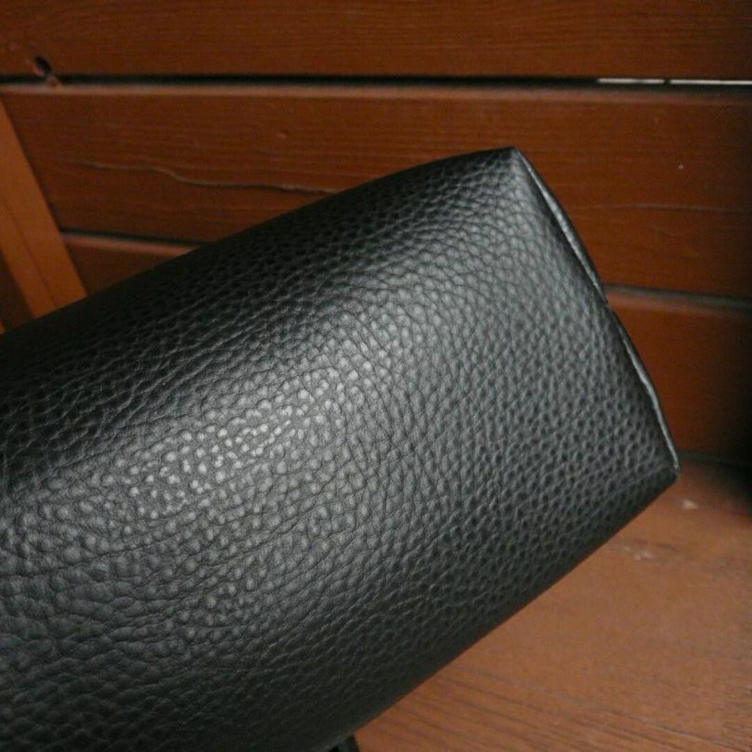 牛革トートバッグ　黒シュリンク上質ハリのある革　内ポケットTALONジッパー
