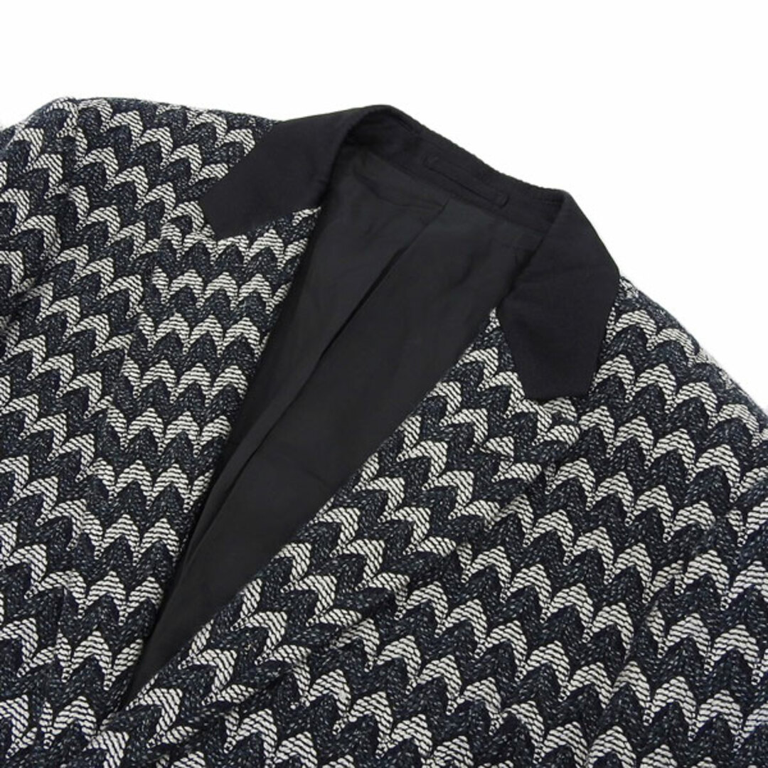 ISSEY MIYAKE(イッセイミヤケ)のイッセイミヤケ ISSEY MIYAKE シルク混 ウール テーラードジャケット 黒系 size4 Y00284 レディースのジャケット/アウター(テーラードジャケット)の商品写真