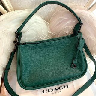 コーチ(COACH)の☆未使用品☆COACH ケリー クロスボディバッグ 2WAYショルダー グリーン(ショルダーバッグ)