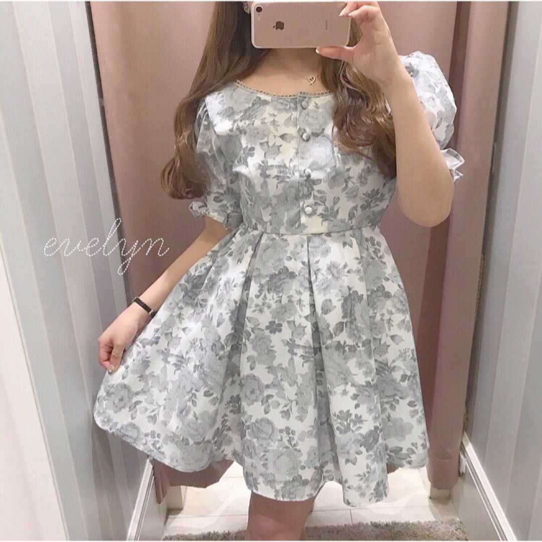 evelyn - evelyn 花柄 ワンピース 水色の通販 by m♡'s shop|エブリン