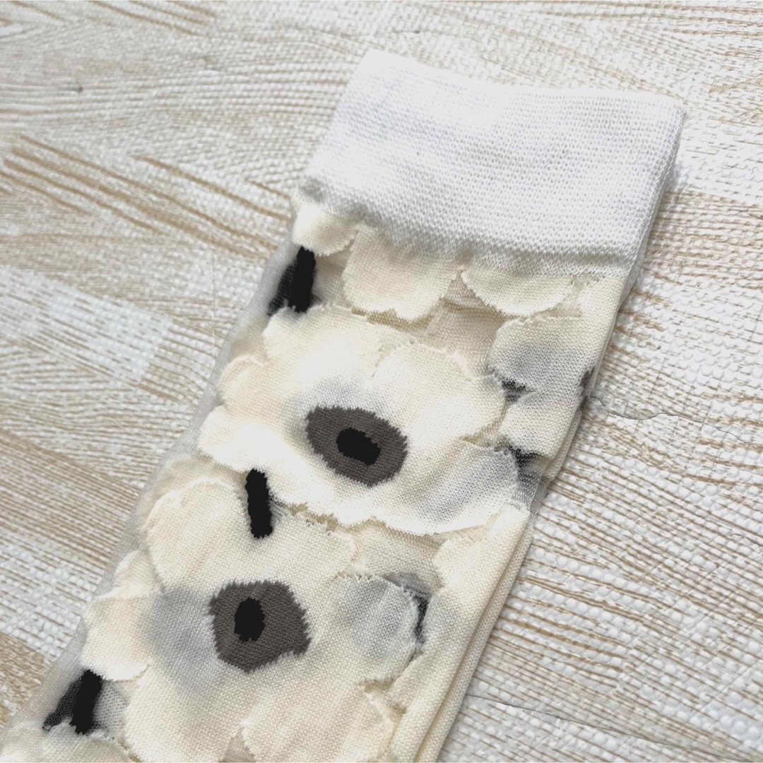 marimekko(マリメッコ)のマリメッコ marimekko　靴下　2足組　シアー　シースルーソックス　新品 レディースのレッグウェア(ソックス)の商品写真