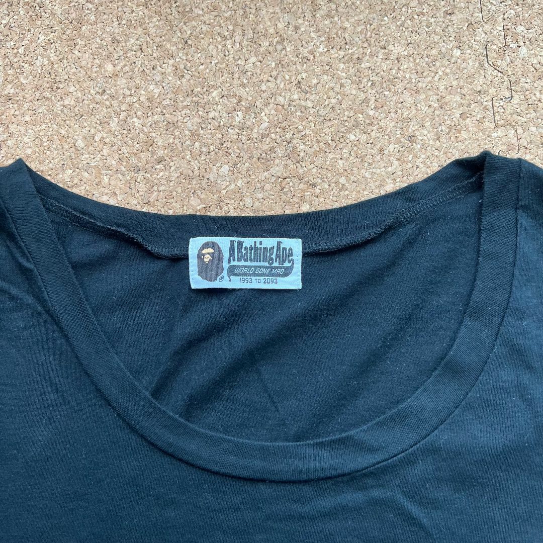 A BATHING APE(アベイシングエイプ)のBAPE レディース Tシャツ 蓄光 黒 迷彩 軟らかい 薄手 かわいい 夏 レディースのトップス(Tシャツ(半袖/袖なし))の商品写真