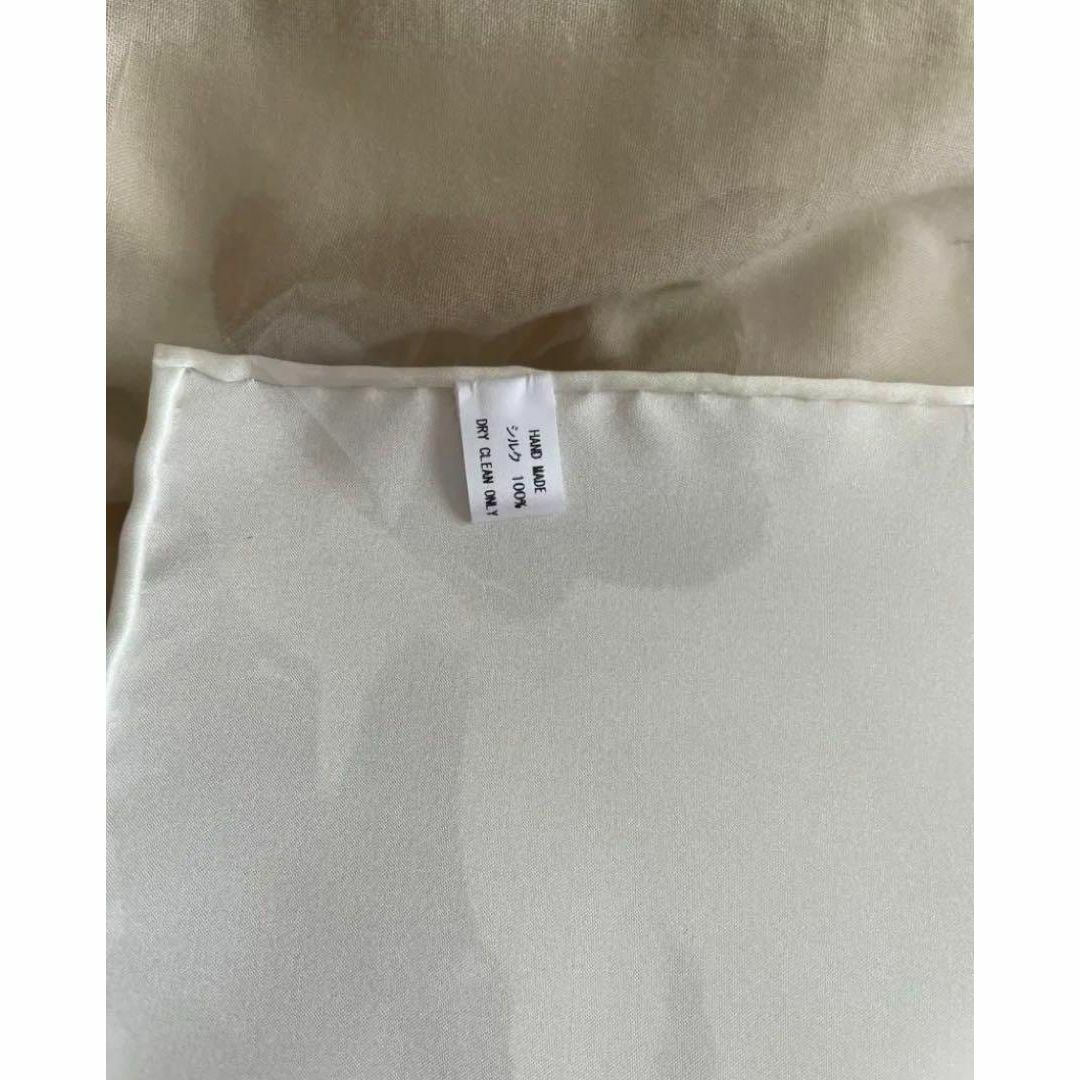 チーフ　シルク　CW-1 白無印 メンズのファッション小物(ハンカチ/ポケットチーフ)の商品写真